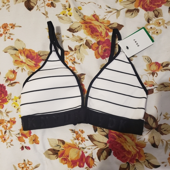 DKNYC Other - DKNY Lightweight Seamless Bralette